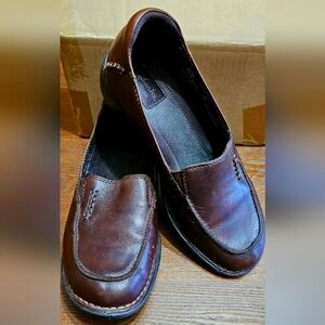 Clarks Women's Artisan Brown Loafer